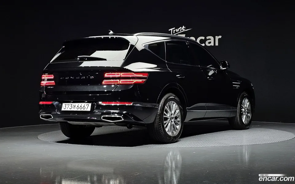 Genesis GV80 2.5T 2WD 2023 — миниатюра 2