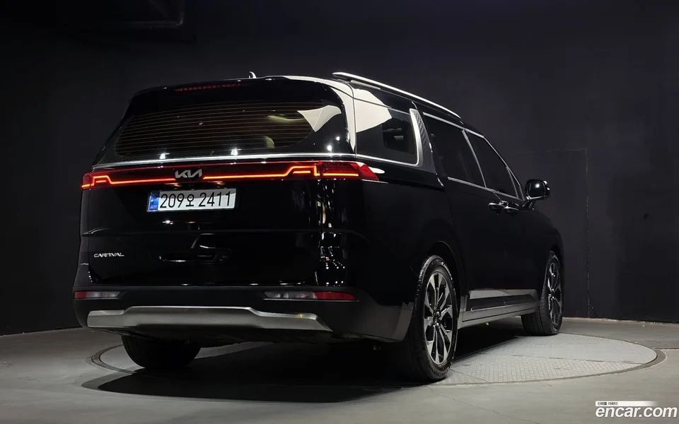 Kia Carnival 9 2022 — миниатюра 2