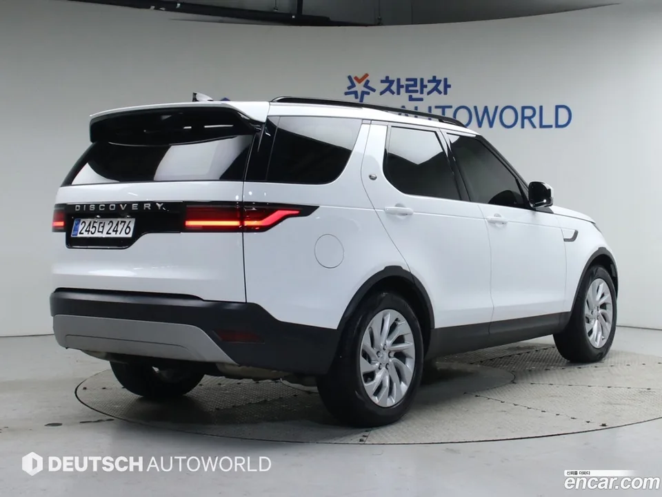 Land Rover Discovery 2.0 P300 S 2024 — миниатюра 2