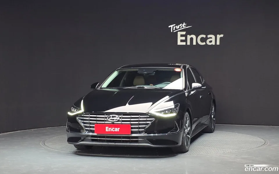 Hyundai Sonata Hybrid 2023 — миниатюра 3