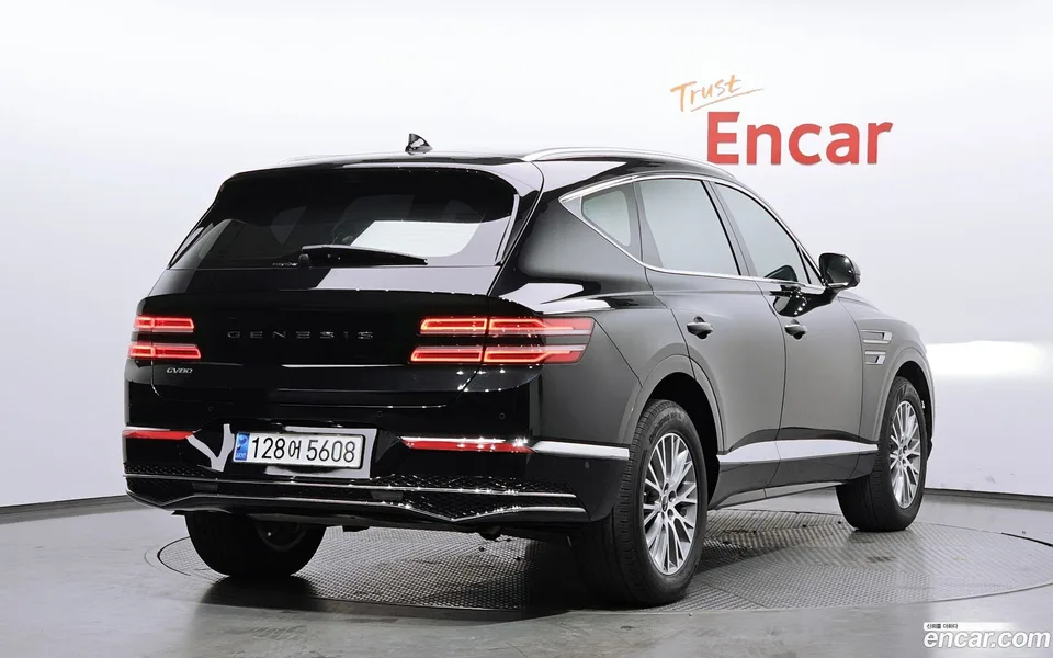 Genesis GV80 2.5T 2WD 2023 — миниатюра 2