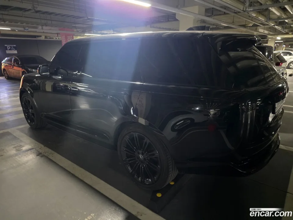 Land Rover Range Rover P530 AB LWB 2023 — миниатюра 4