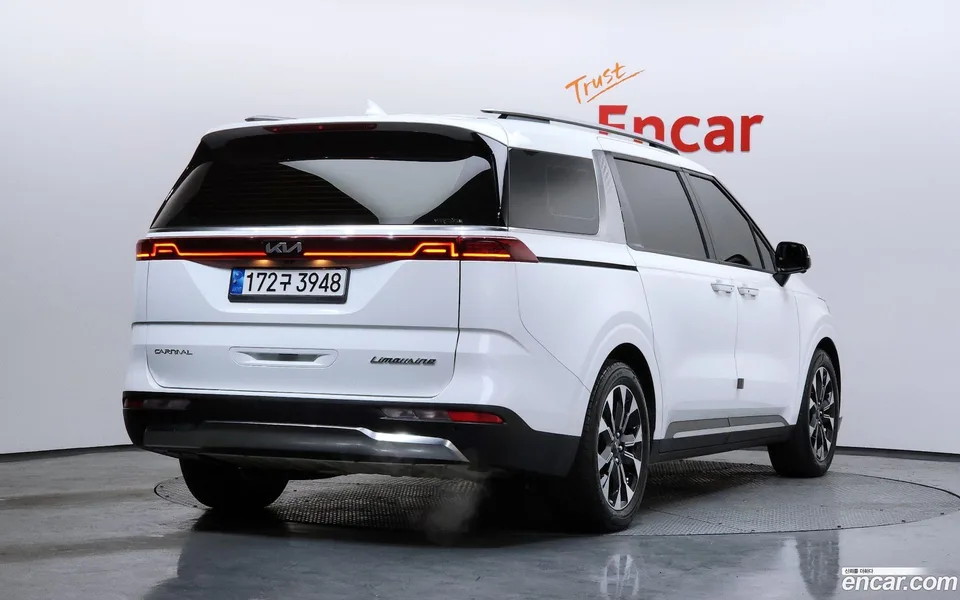 Kia Carnival 7 2022 — миниатюра 2