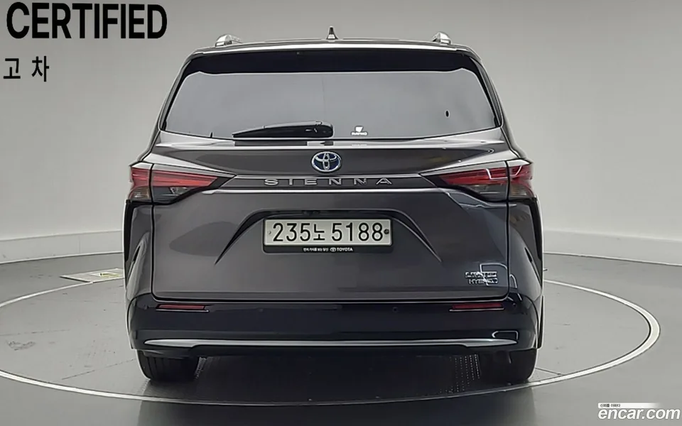 Toyota Sienna 2.5 2WD 2023 — миниатюра 4