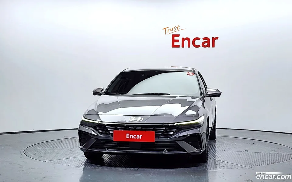 Hyundai Avante CN7 Hybrid 2023 — миниатюра 3