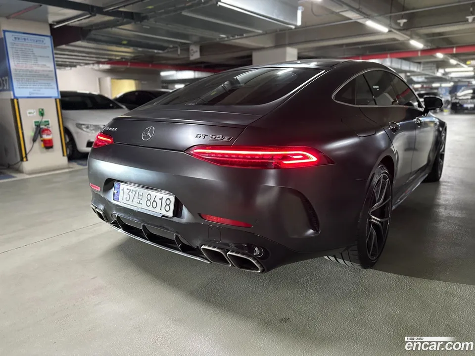 Mercedes-Benz AMG GT 4 63 S 4MATIC+ 2023 — миниатюра 5