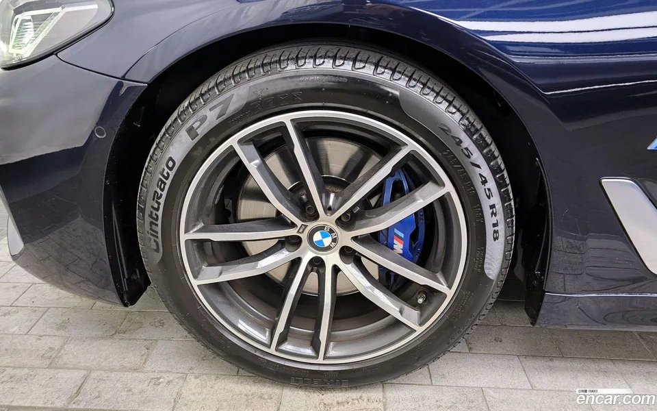 BMW 5 Series 520i M 2022 — миниатюра 5