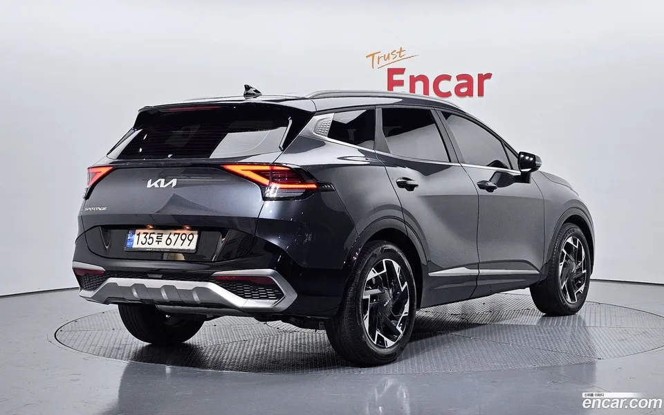 Kia Sportage 1.6 2WD 2023 — миниатюра 2