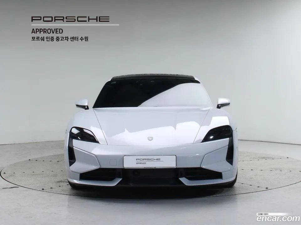 Porsche Taycan 2025 — миниатюра 3