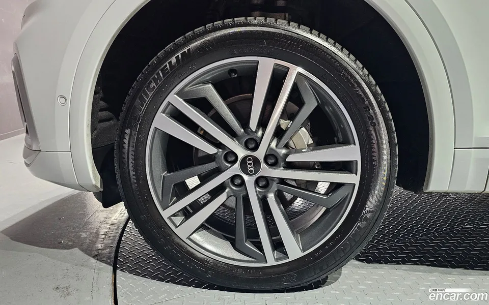 Audi Q5 40 TDI 2023 — миниатюра 5