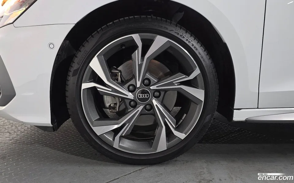 Audi A3 (8Y) 40 TFSI 2022 — миниатюра 5
