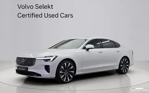 Volvo S90 2025 купить в Москве