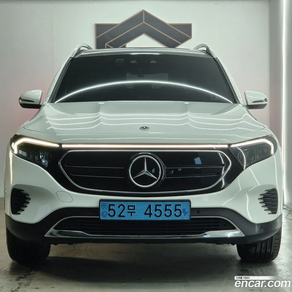 Mercedes-Benz EQB EQB300 4MATIC 2024 — миниатюра 3
