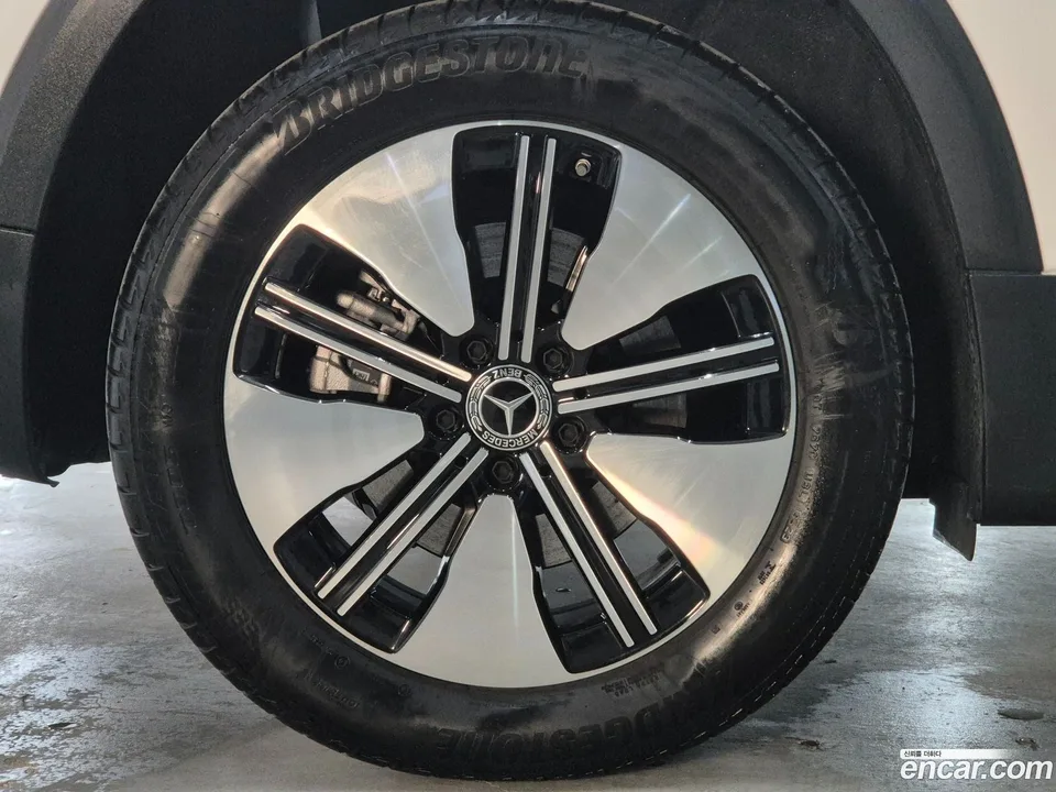Mercedes-Benz EQB EQB300 4MATIC 2024 — миниатюра 5