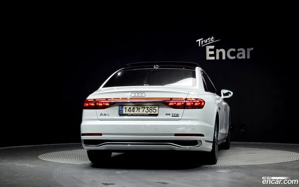 Audi A8 55 TFSI LWB 2023 — миниатюра 4