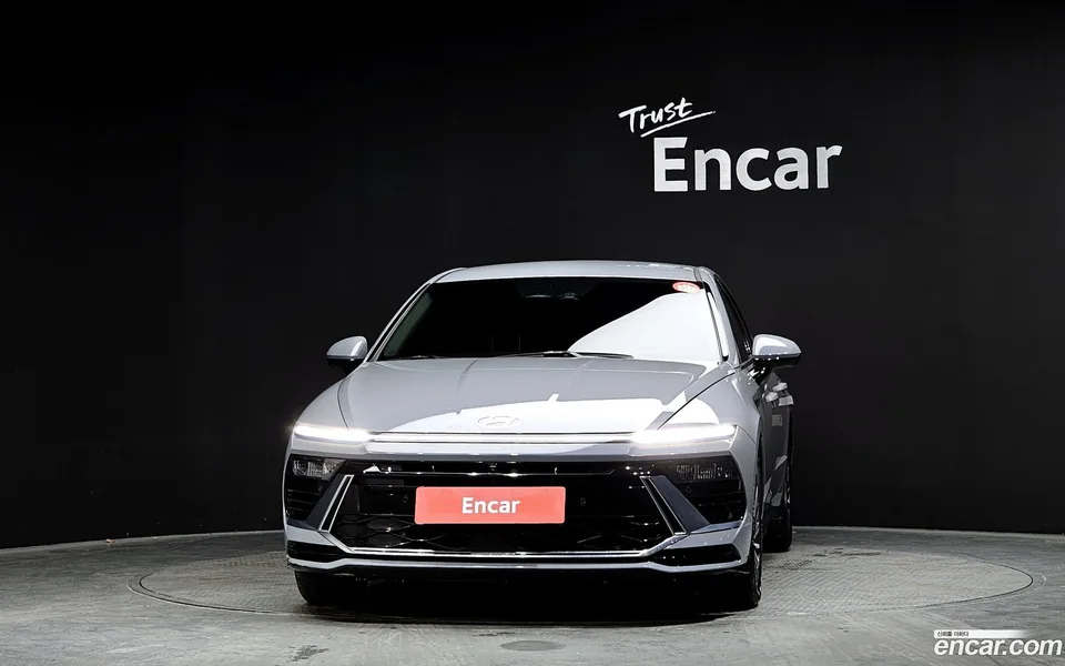 Hyundai Sonata The Edge Hybrid 2023 — миниатюра 3