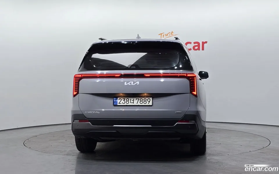 Kia Carnival HEV 9 2024 — миниатюра 4