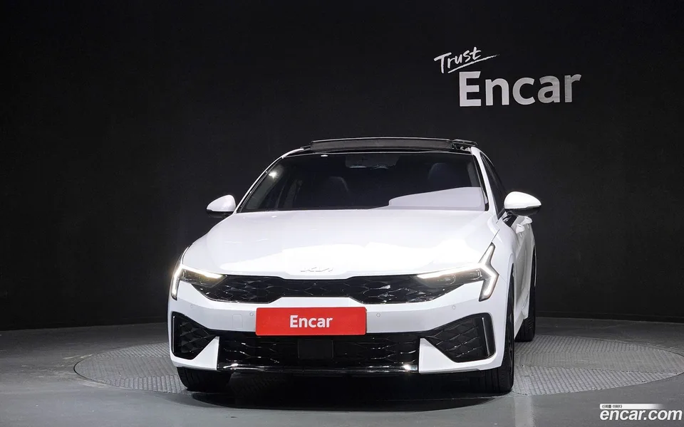 Kia K5 Hybrid 2024 — миниатюра 3