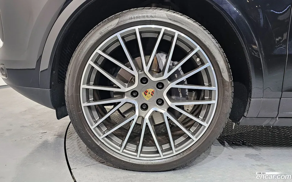 Porsche Cayenne 3.0 2022 — миниатюра 5