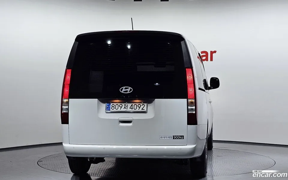 Hyundai Staria 3 2025 — миниатюра 4