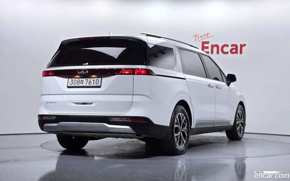 Kia Carnival 9 2023 — миниатюра 2