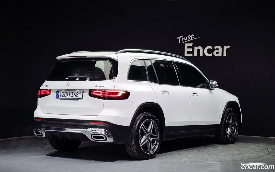 Mercedes-Benz GLB-Class GLB250 4MATIC 2022 — миниатюра 2