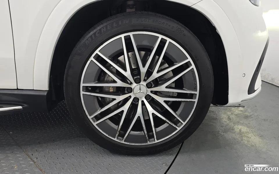 Mercedes-Benz GLE-Class AMG GLE53 4MATIC+ 2024 — миниатюра 5