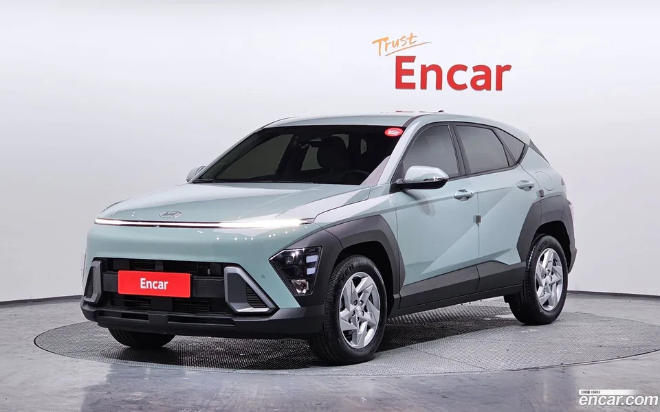 Hyundai Kona 1.6 2WD 2023 — фото 1, купить с доставкой в Москву