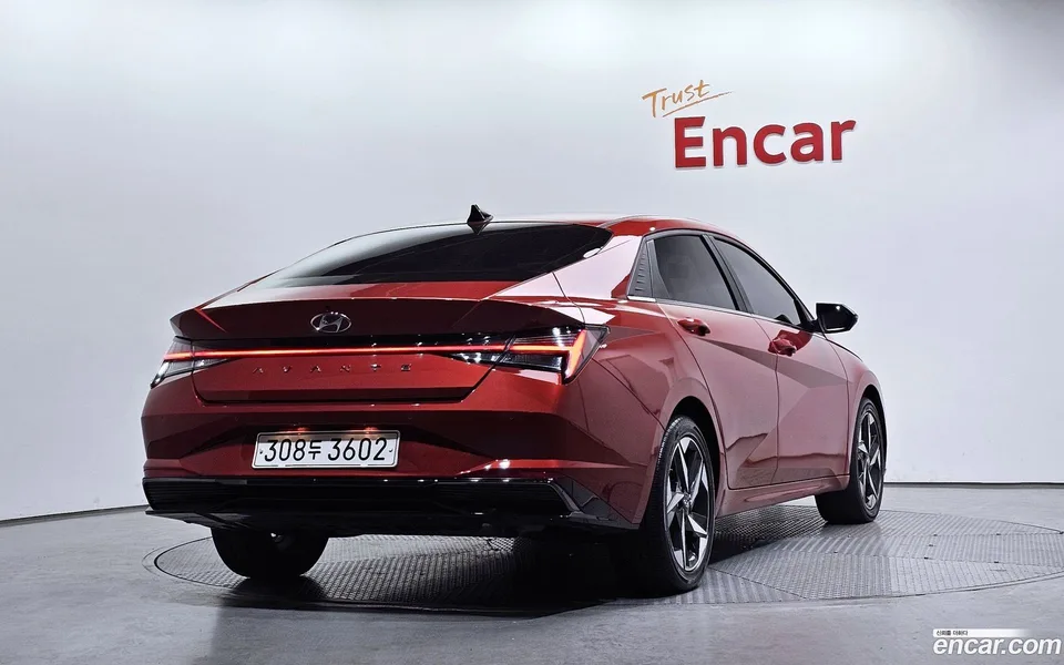 Hyundai Avante Hybrid 2022 — миниатюра 2