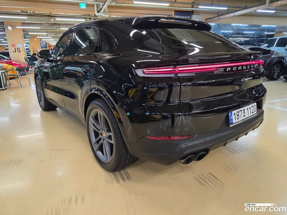 Porsche Cayenne 3.0 2023 — миниатюра 3