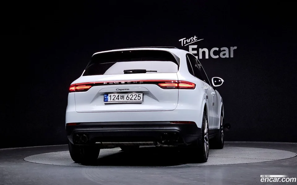 Porsche Cayenne 3.0 2023 — миниатюра 4