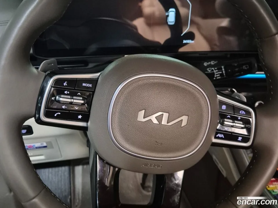 Kia Carnival 7 2024 — миниатюра 2