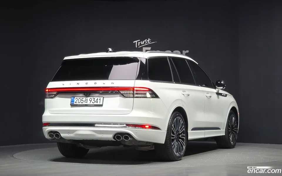Lincoln Aviator 3.0 AWD 2024 — миниатюра 2