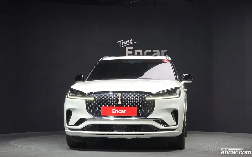 Lincoln Aviator 3.0 AWD 2024 — миниатюра 3
