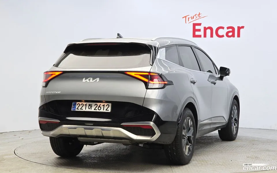 Kia Sportage 1.6 2WD 2023 — миниатюра 2