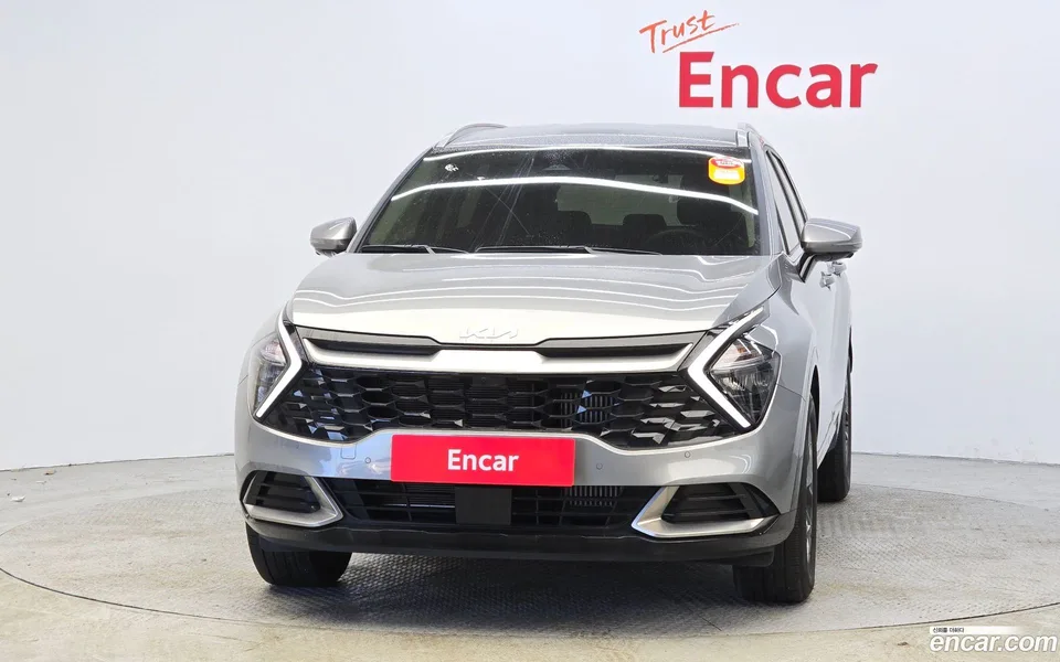 Kia Sportage 1.6 2WD 2023 — миниатюра 3