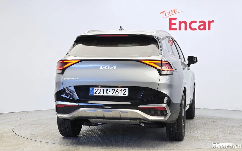 Kia Sportage 1.6 2WD 2023 — миниатюра 4