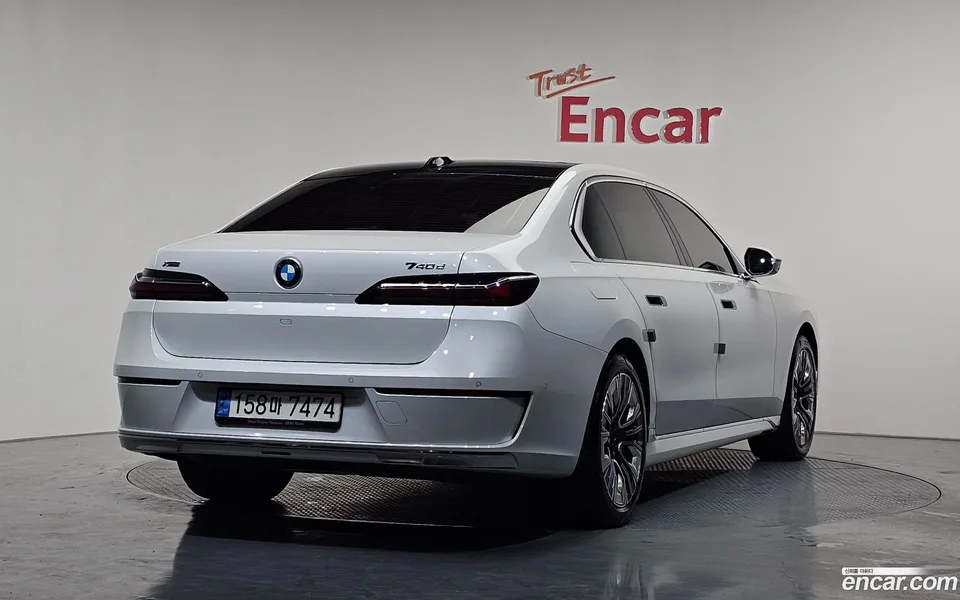 BMW 7 Series 740d xDrive 2023 — миниатюра 2