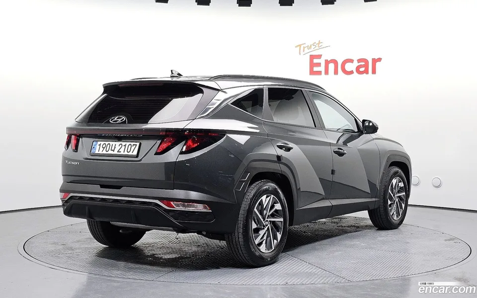Hyundai Tucson Hybrid 2WD 2023 — миниатюра 2