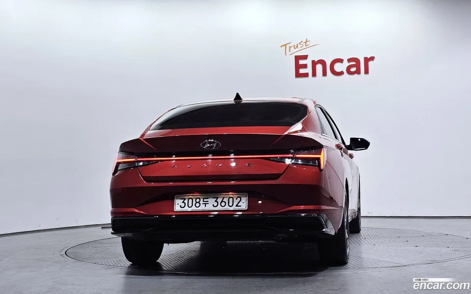 Hyundai Avante Hybrid 2022 — миниатюра 4