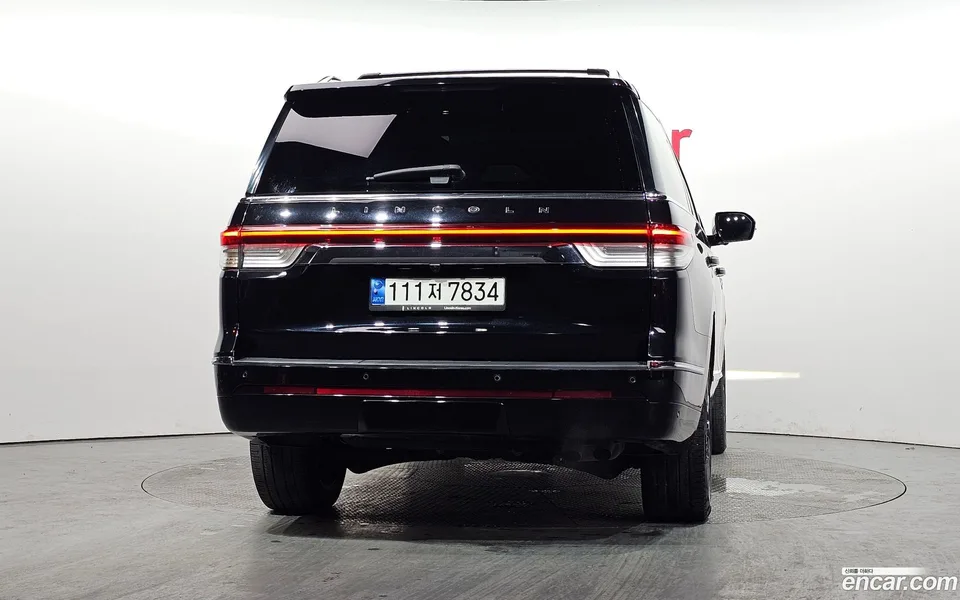 Lincoln Navigator 3.5L 2023 — миниатюра 4