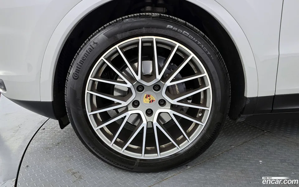 Porsche Cayenne 3.0 2022 — миниатюра 5