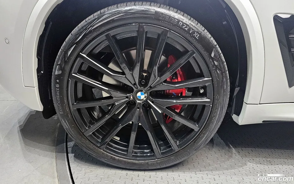 BMW X5 xDrive 40d M 2025 — миниатюра 5