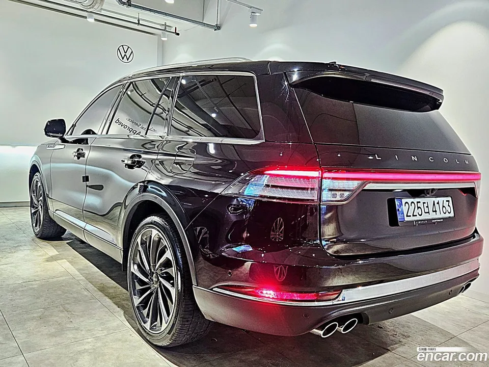 Lincoln Aviator 3.0 AWD 2023 — миниатюра 2