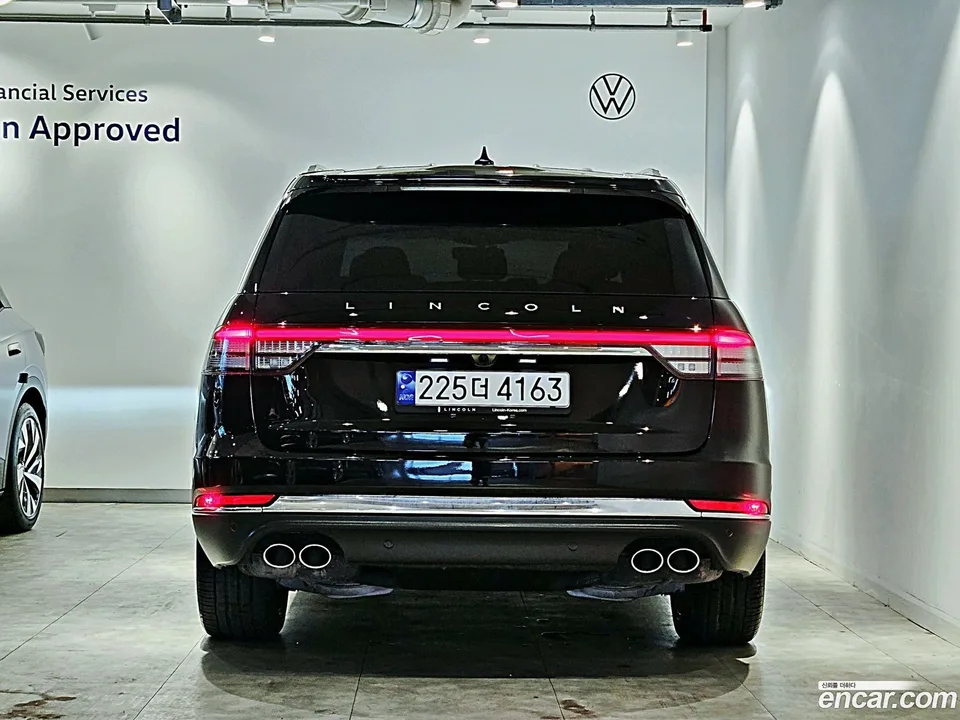 Lincoln Aviator 3.0 AWD 2023 — миниатюра 4