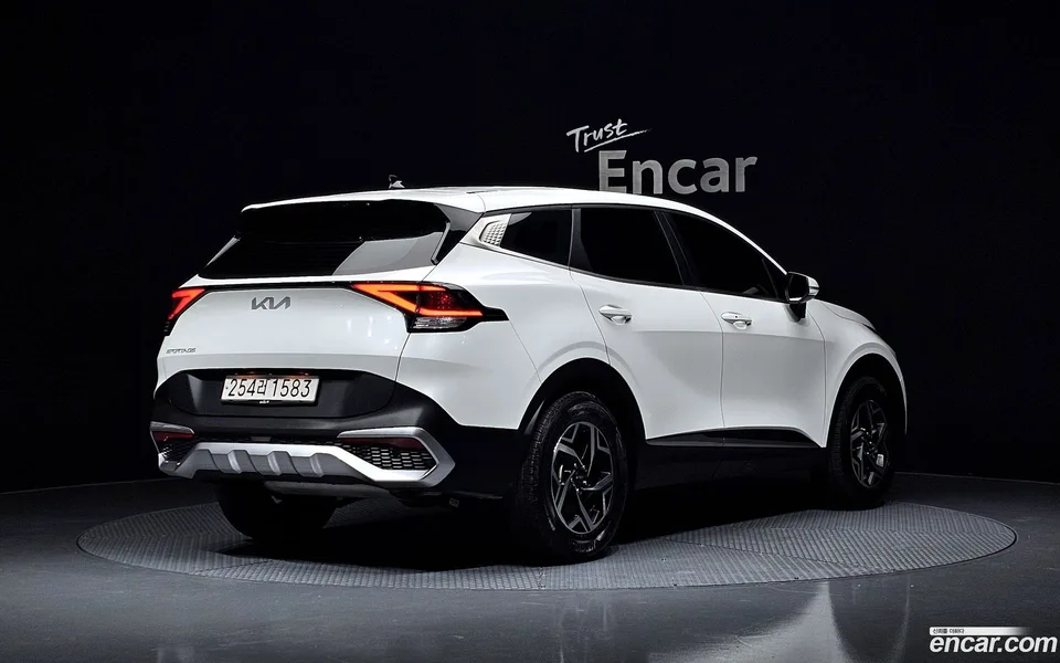 Kia Sportage 1.6 2WD 2022 — миниатюра 2