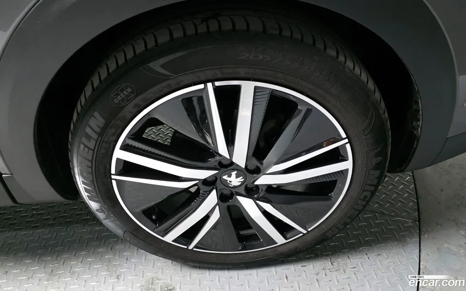 Peugeot 5008 1.2 Pure Tech GT 2024 — миниатюра 5