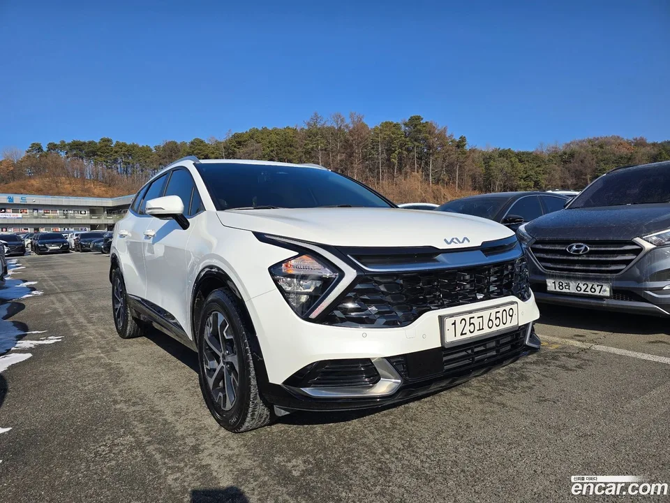 Kia Sportage Hybrid 2WD 2022 — миниатюра 2