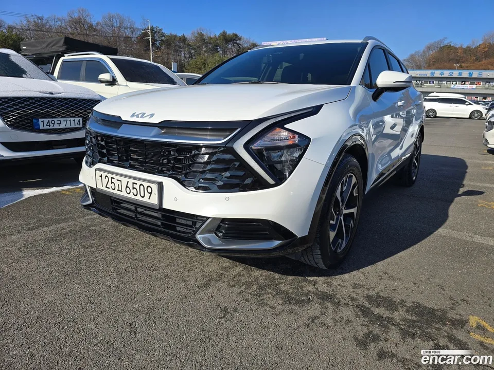 Kia Sportage Hybrid 2WD 2022 — миниатюра 3