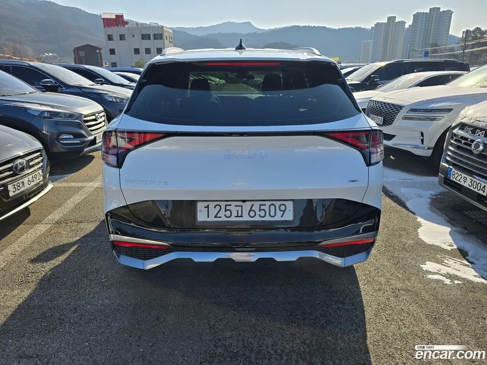 Kia Sportage Hybrid 2WD 2022 — миниатюра 5